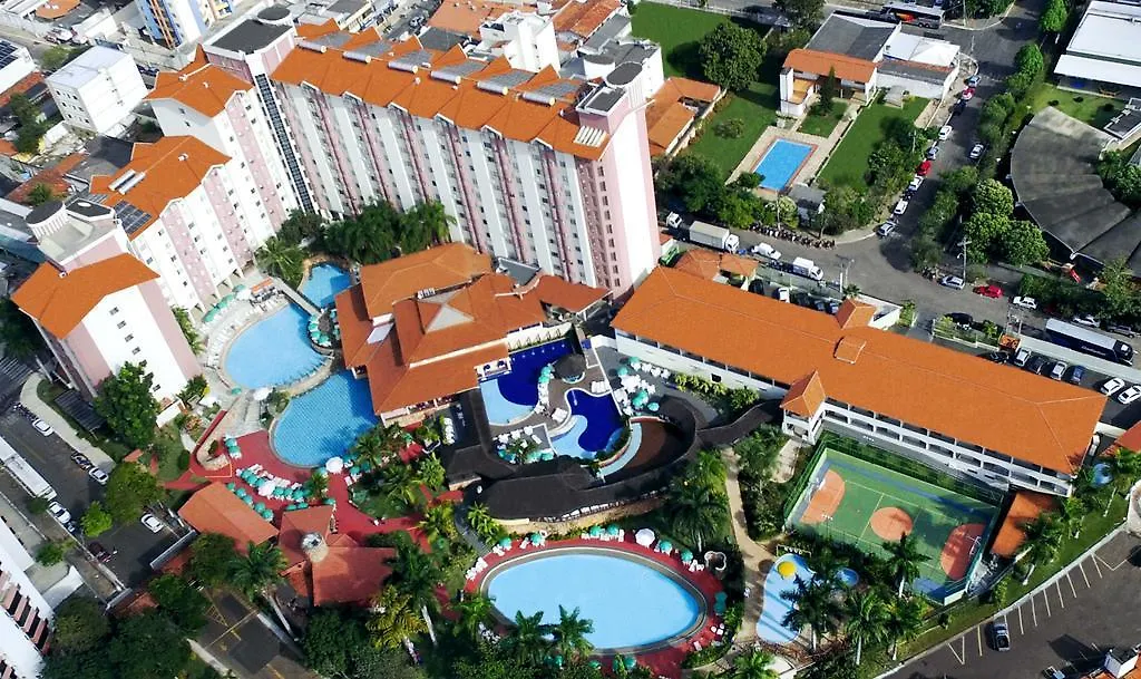 Condomínio HotSprings Caldas Novas Apartamento